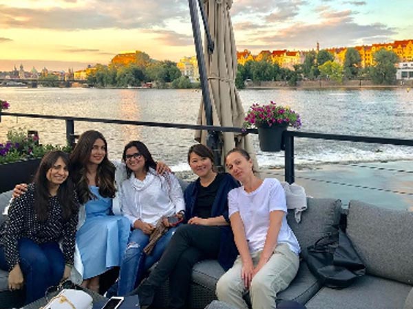 priyanka chopra in prague
