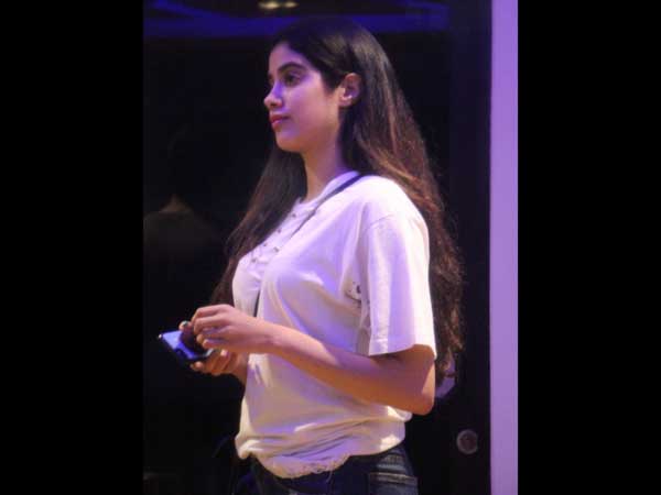 jhanvi kapoor with ishaan khattar