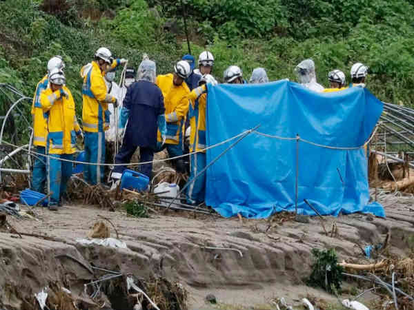 #5. There Is Thick Mud All Over…