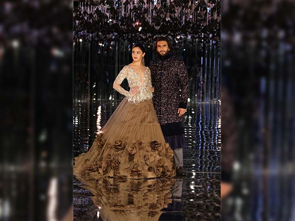 alia bhatt at india couture week alia bhatt at india couture week
