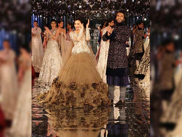 alia bhatt at india couture week alia bhatt at india couture week