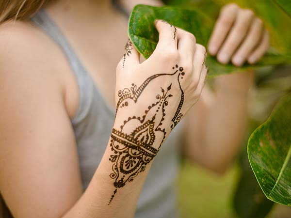 Monumental Mehendi