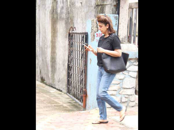 neetu singh kapoor at bandra