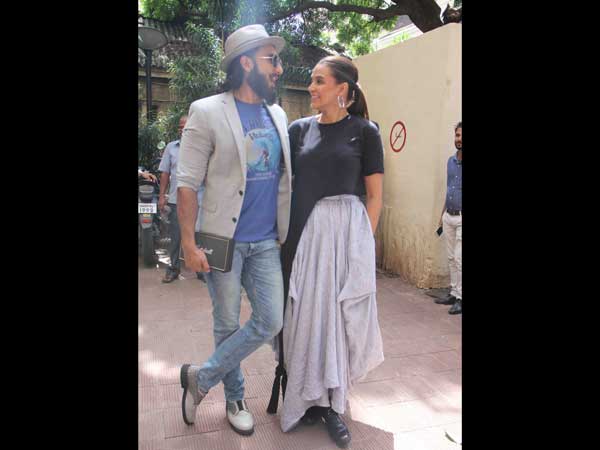 neha dhupia chat show