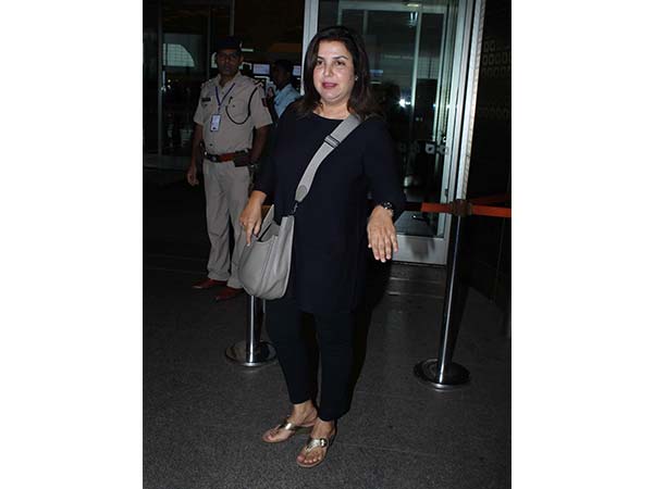 farah khan at airport