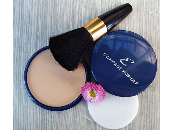 Ideal Compact For Oily Skin