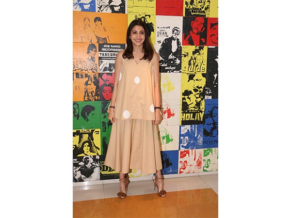 anushka sharma at yrf studio