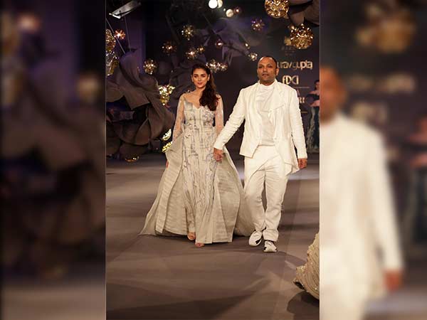 aditi rao hydari at india couture week aditi rao hydari at india couture week