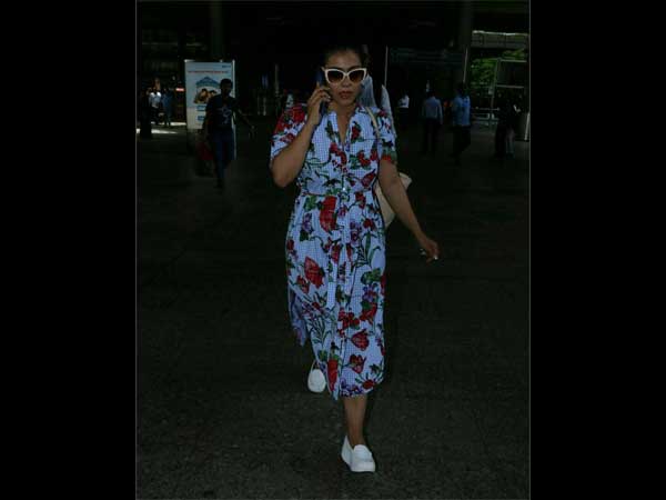 kajol at airport