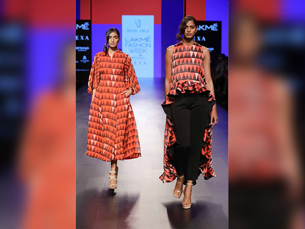 urvashi joneja collection at lakme fashion week 2017