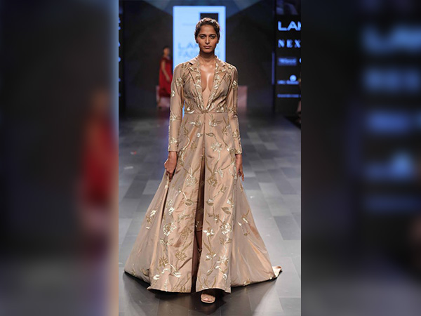 Celebrity Showstoppers For Amoh By Jade