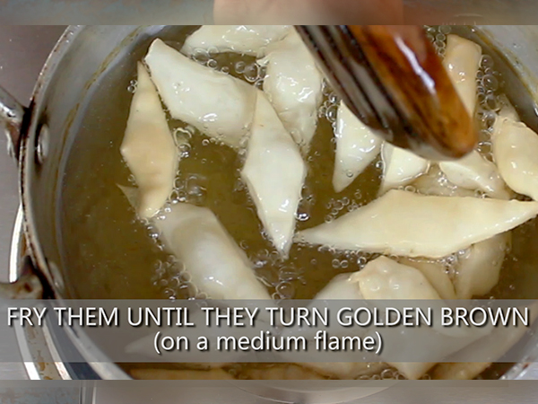 sweet shakkarpara recipe