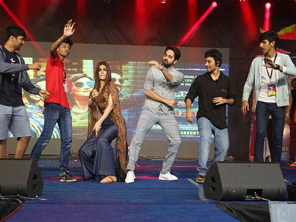 Kriti Sanon For Bareilly Ki Barfi Promotions