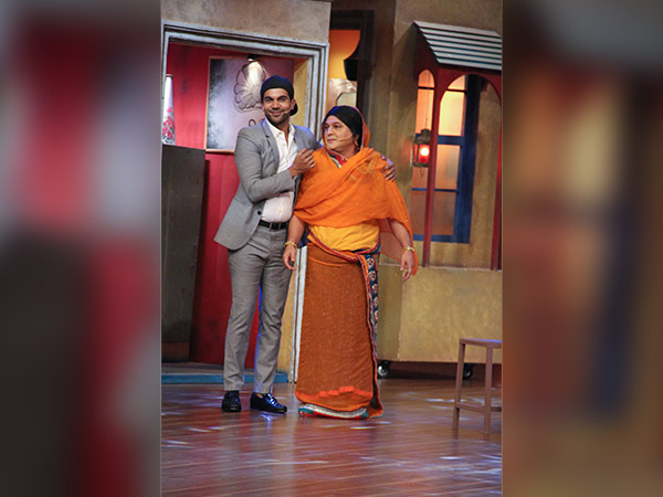 kriti sanon at the drama company sets