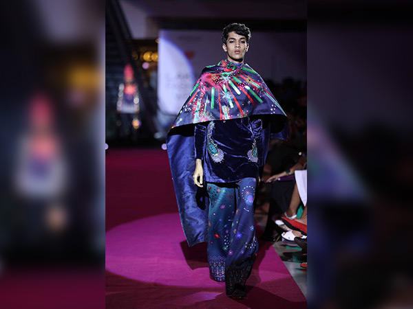 ranveer singh at lakme fashion week 2017