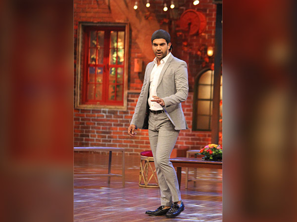 kriti sanon at the drama company sets