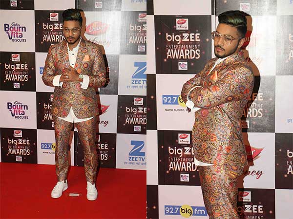 bobby deol at big zee entertainment awards bobby deol at big zee entertainment awards