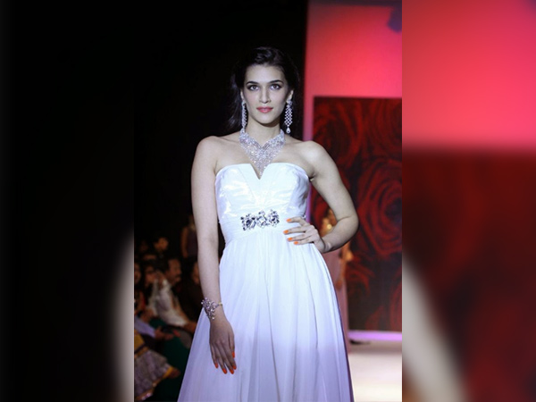 The Jewellery Showstopper