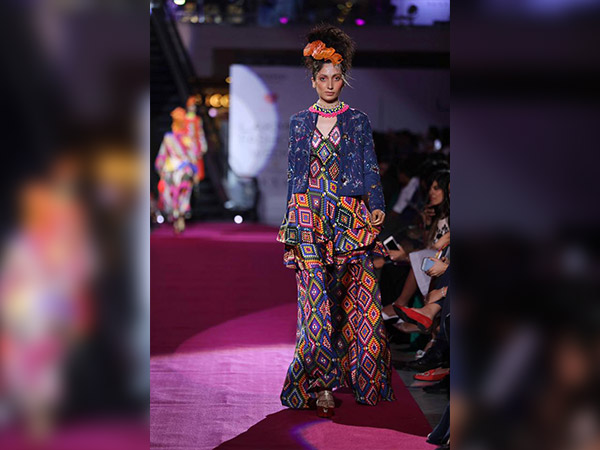 ranveer singh at lakme fashion week 2017