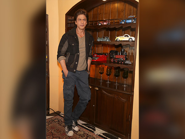 anushka sharma at jab harry met sejal promotion