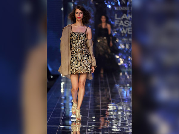 manish malhotra collection at lakme fashion week