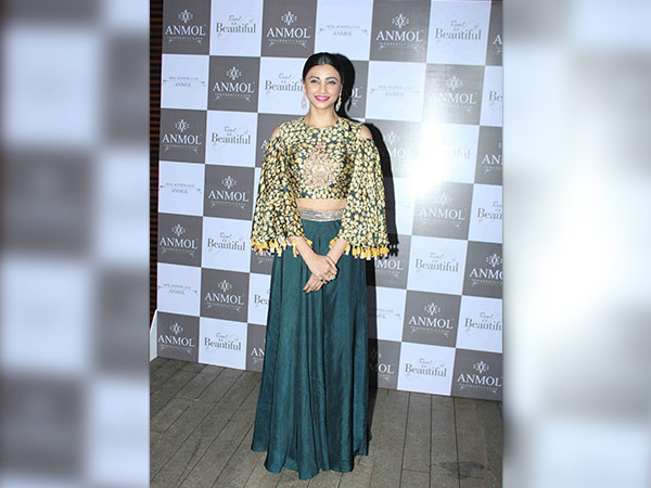 daisy shah at anmol jewellers launch campaign daisy shah at anmol jewellers launch campaign