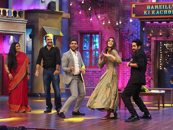 kriti sanon at the drama company sets