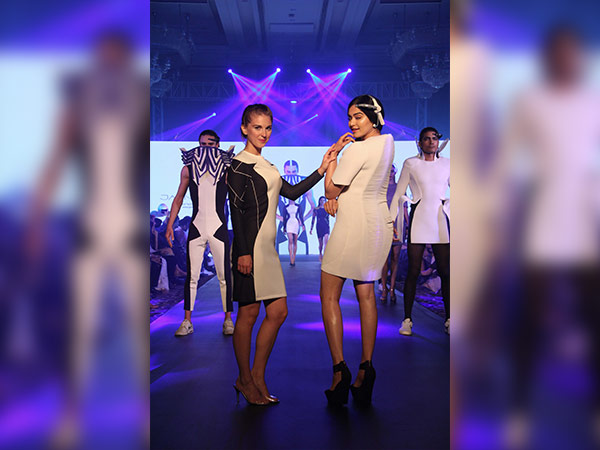 celebs at tech fashion tour 2017