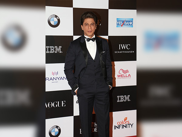 celebs at vogue awards