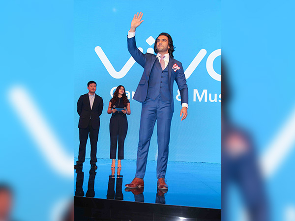ranveer singh at vivo v7 launch