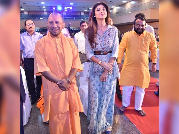 shilpa shetty at safaigiri awards