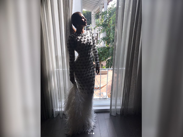 priyanka chopra at emmys