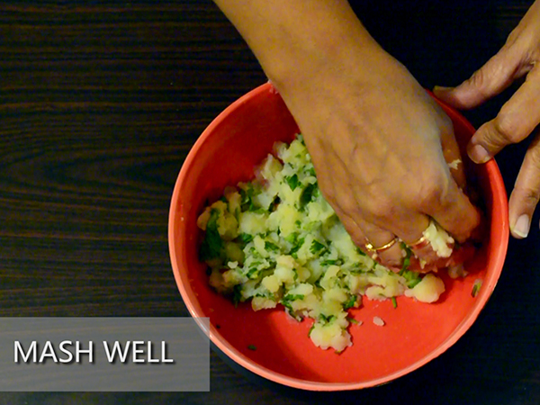 singhare ke pakore recipe