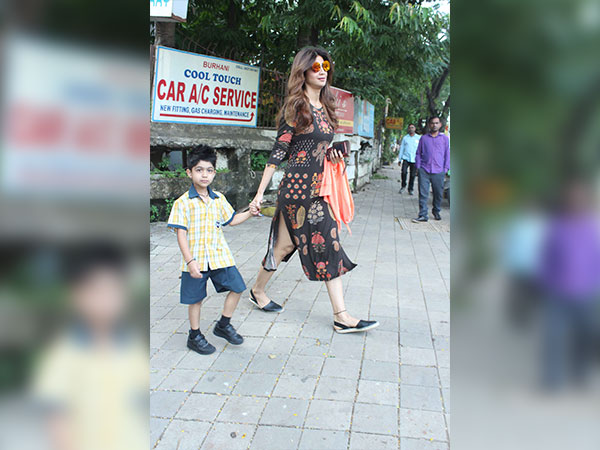 shilpa shetty spotted in bandra