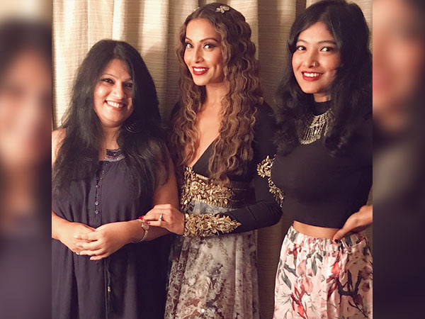 bipasha basu at bombay times fashion week