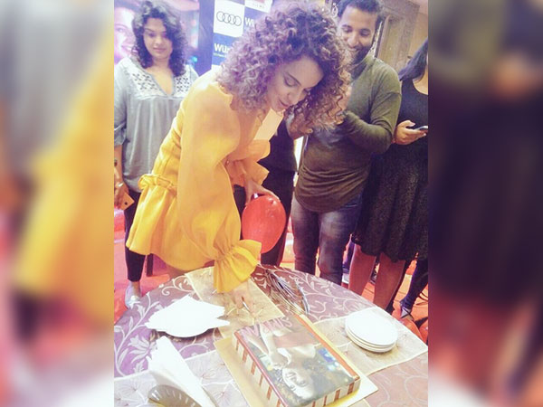 kangana ranaut in bengaluru for simran promotions