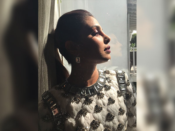 priyanka chopra at emmys