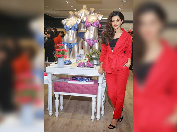 taapsee pannu at amante anniversary