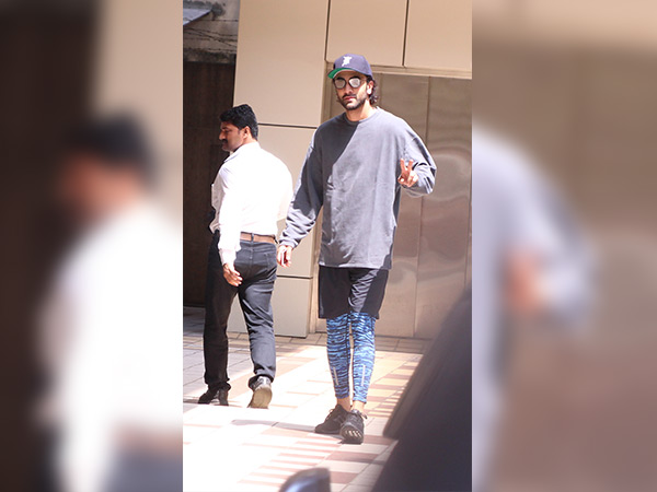 ranbir kapoor in gym attire