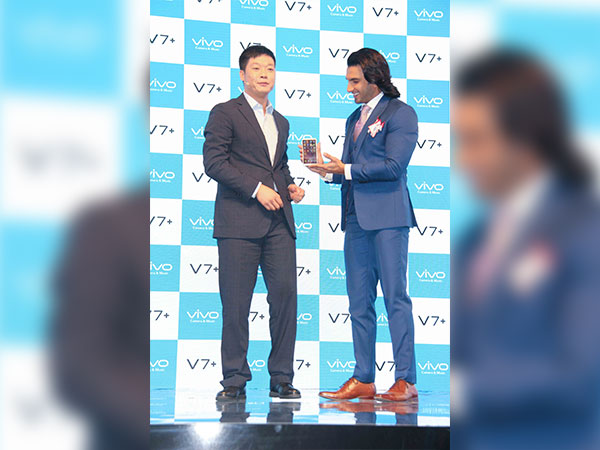 ranveer singh at vivo v7 launch