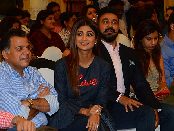 shilpa shetty at her television shop launch