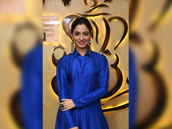 tamannaah bhatia diwali celebration tamannaah bhatia diwali celebration