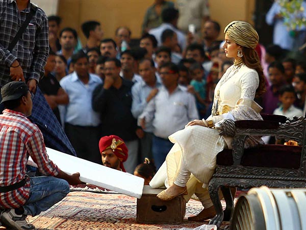 kangana ranaut rani lakhsmi bai look from manikaran