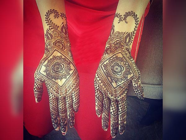 Pakistani Mehendi Designs