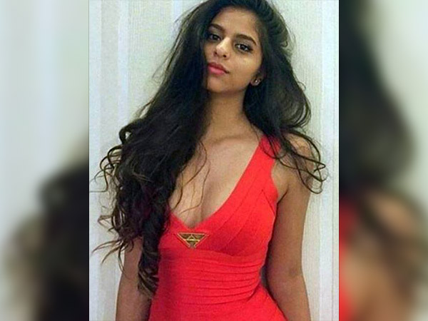 gauri khan uploaded suhana's picture