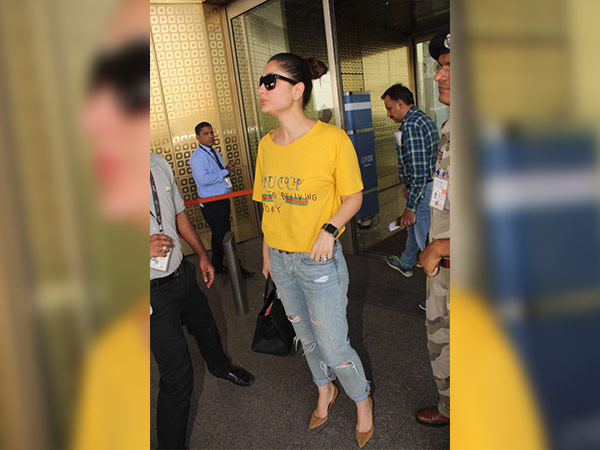 kareena kapoor spotted at airport