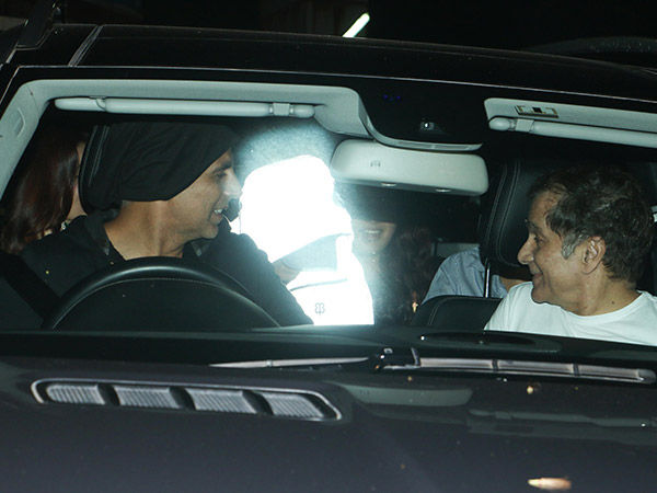 akshay kumar's son aarav's neon jacket