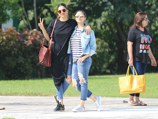 alia bhatt and deepika padukone in alibaug