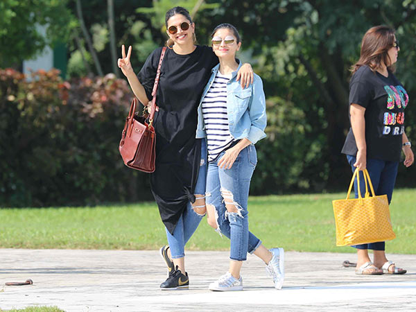 alia bhatt and deepika padukone in alibaug