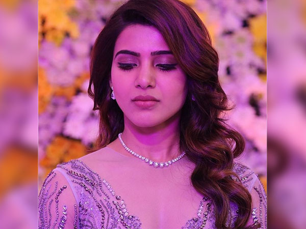 Adding The Charm With Dainty Jewellery 